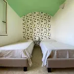 Portu Hill Apartment Àrbatax